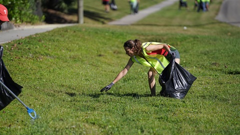 A Volunteer Cleaning Trail during Big Cleanup