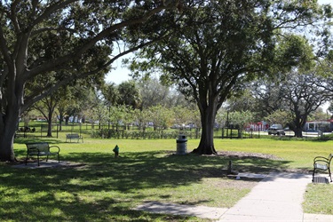Crest Lake dog park