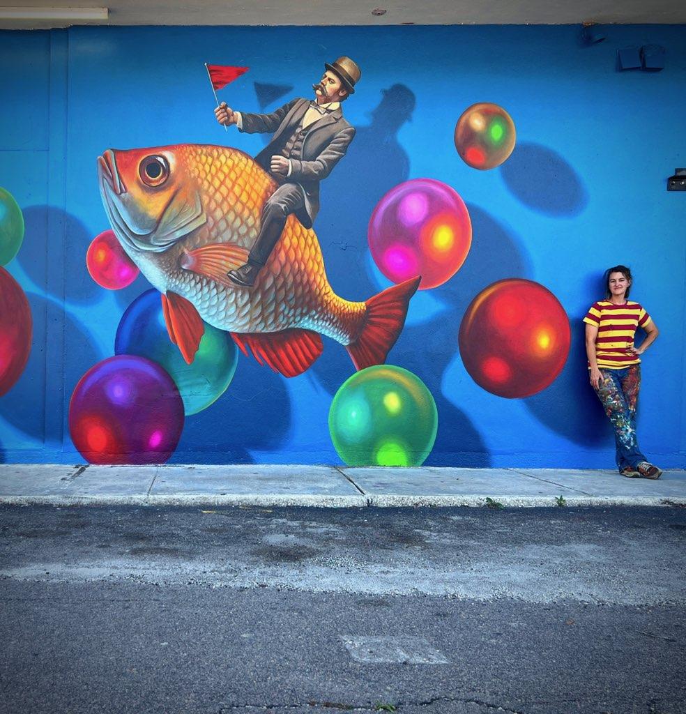 Image of Senor Bubble mural and artist Naomi Haverland