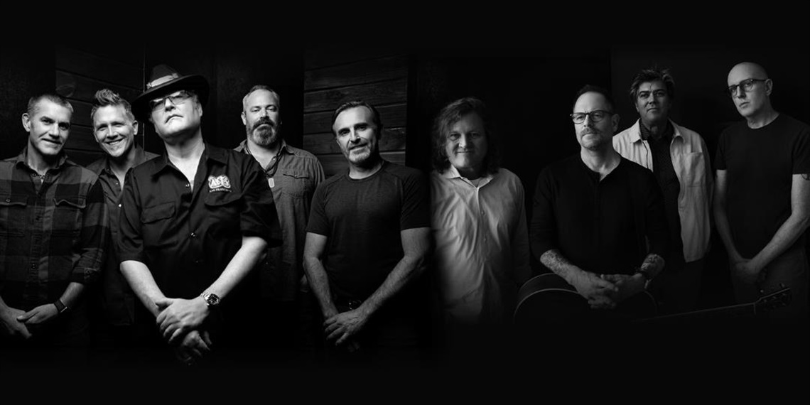 Group shot of the band Blues Traveler.